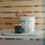 Апартаменты Exklusive Dachgeschoss-suite Mit Sauna & Terrasse