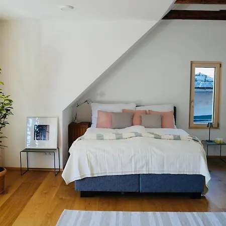 Exklusive Dachgeschoss-suite Mit Sauna & Terrasse Apartament